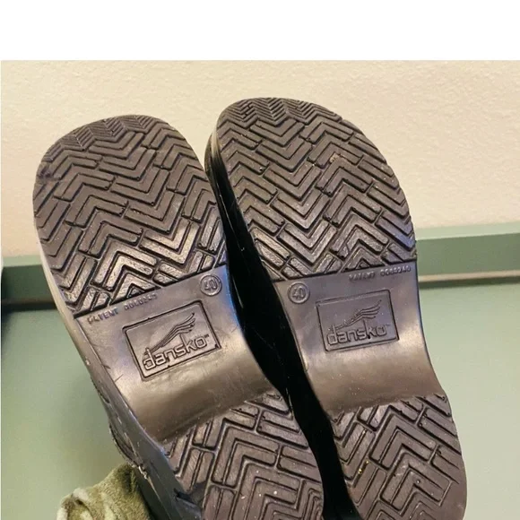DANSKO Black Leather Professional Nurse Clogs - Picture 6 of 6